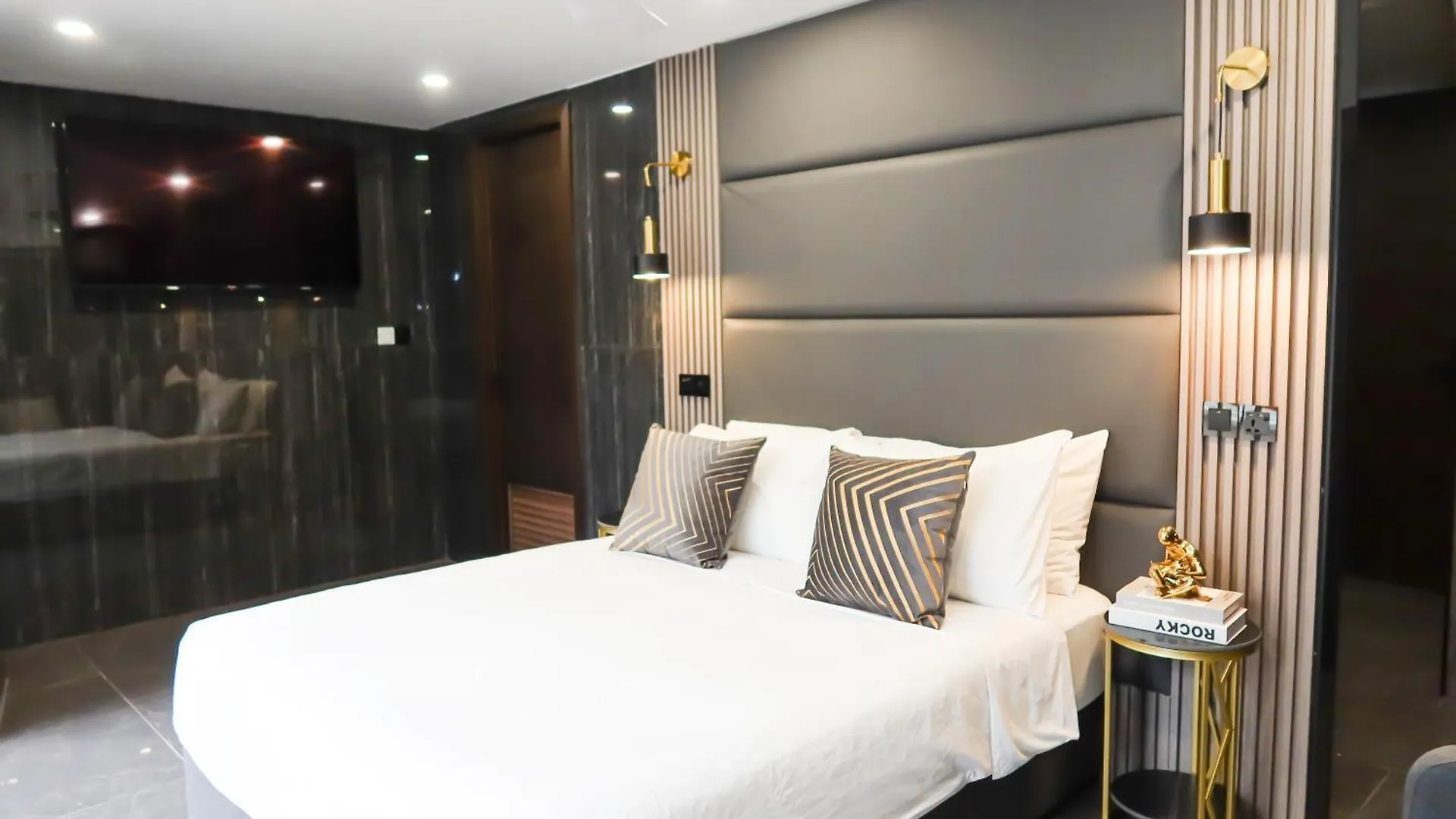 R Residences Singapore Singapore
