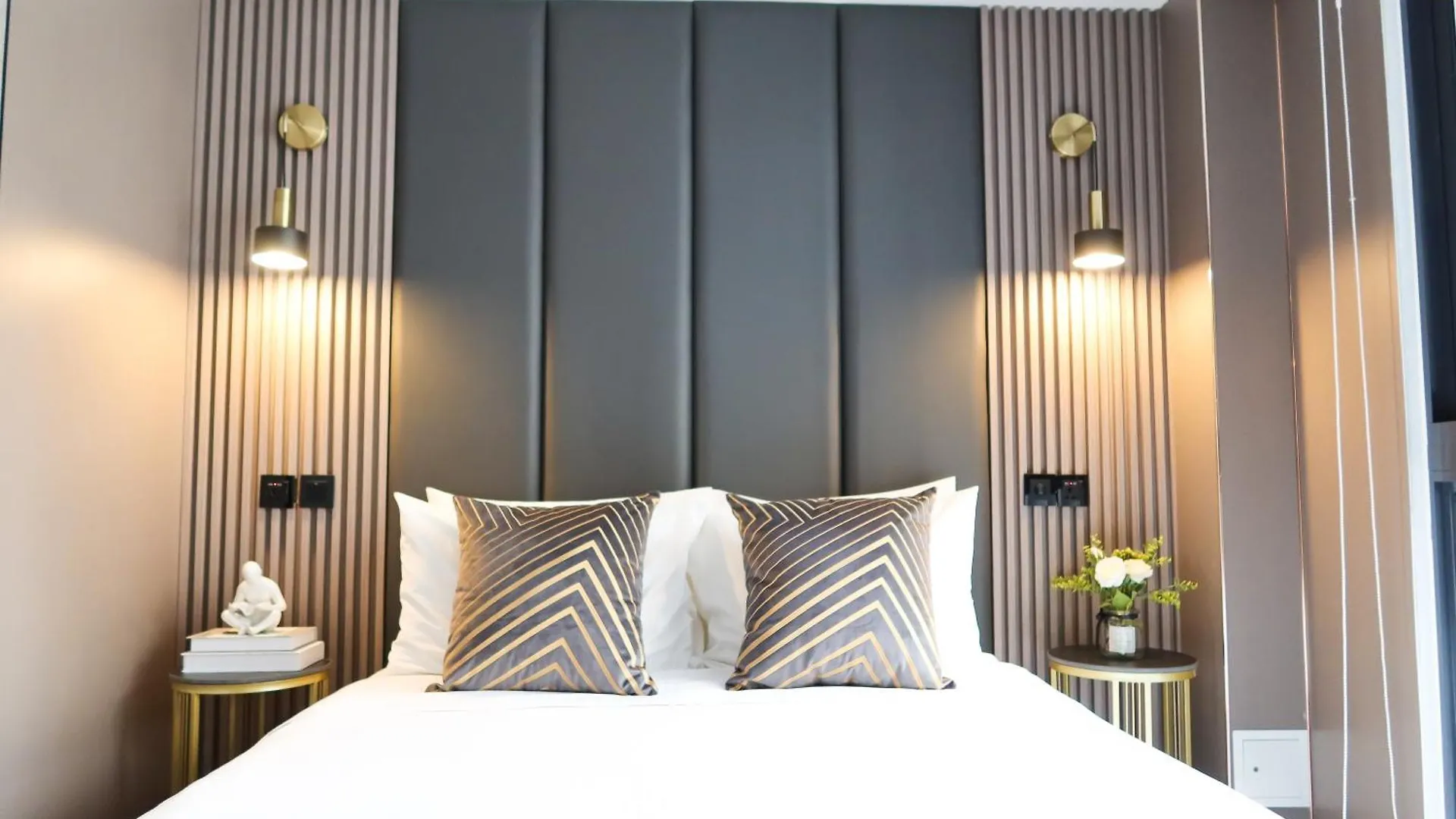 R Residences Singapore Lägenhet