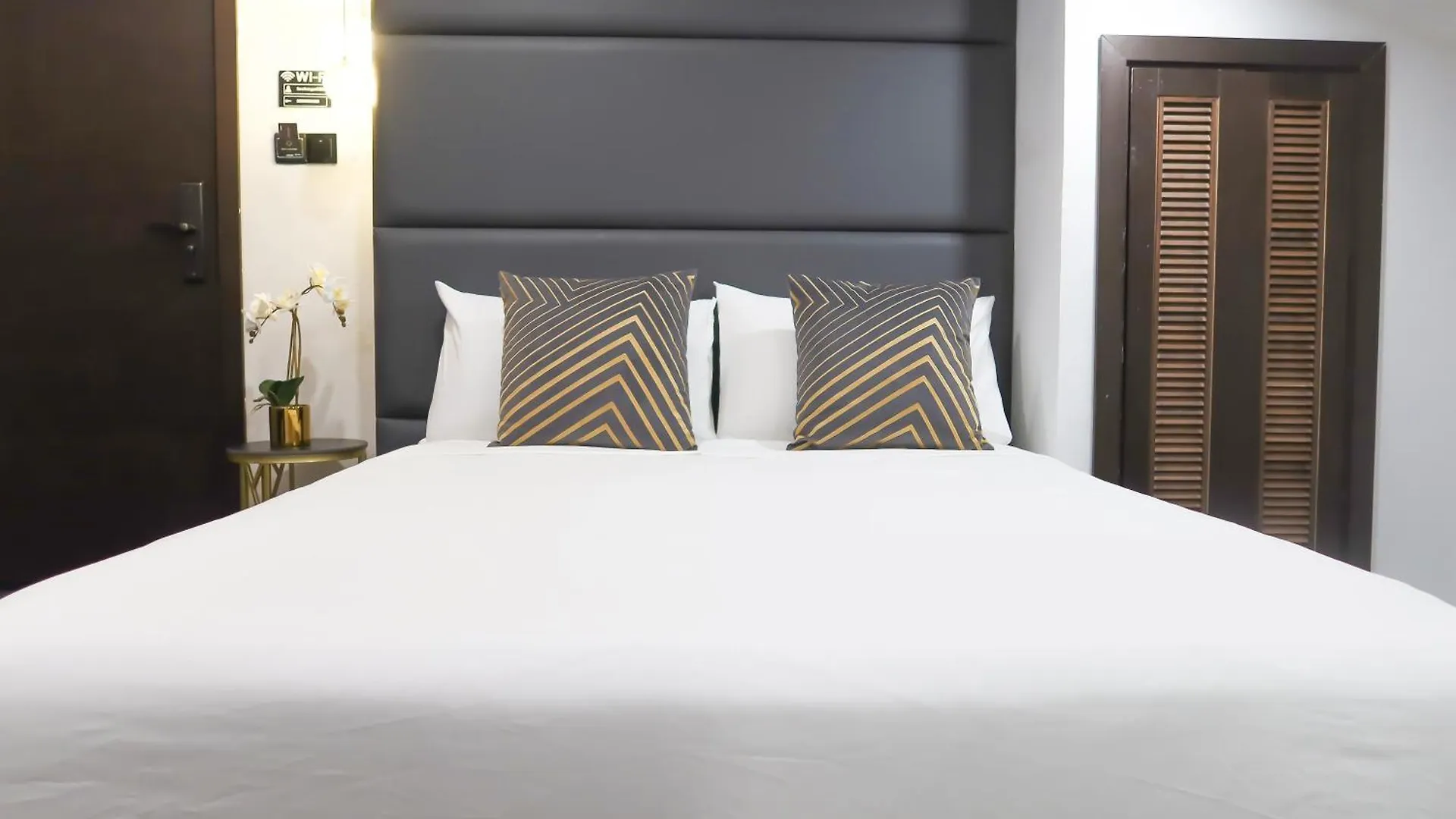 R Residences Singapore