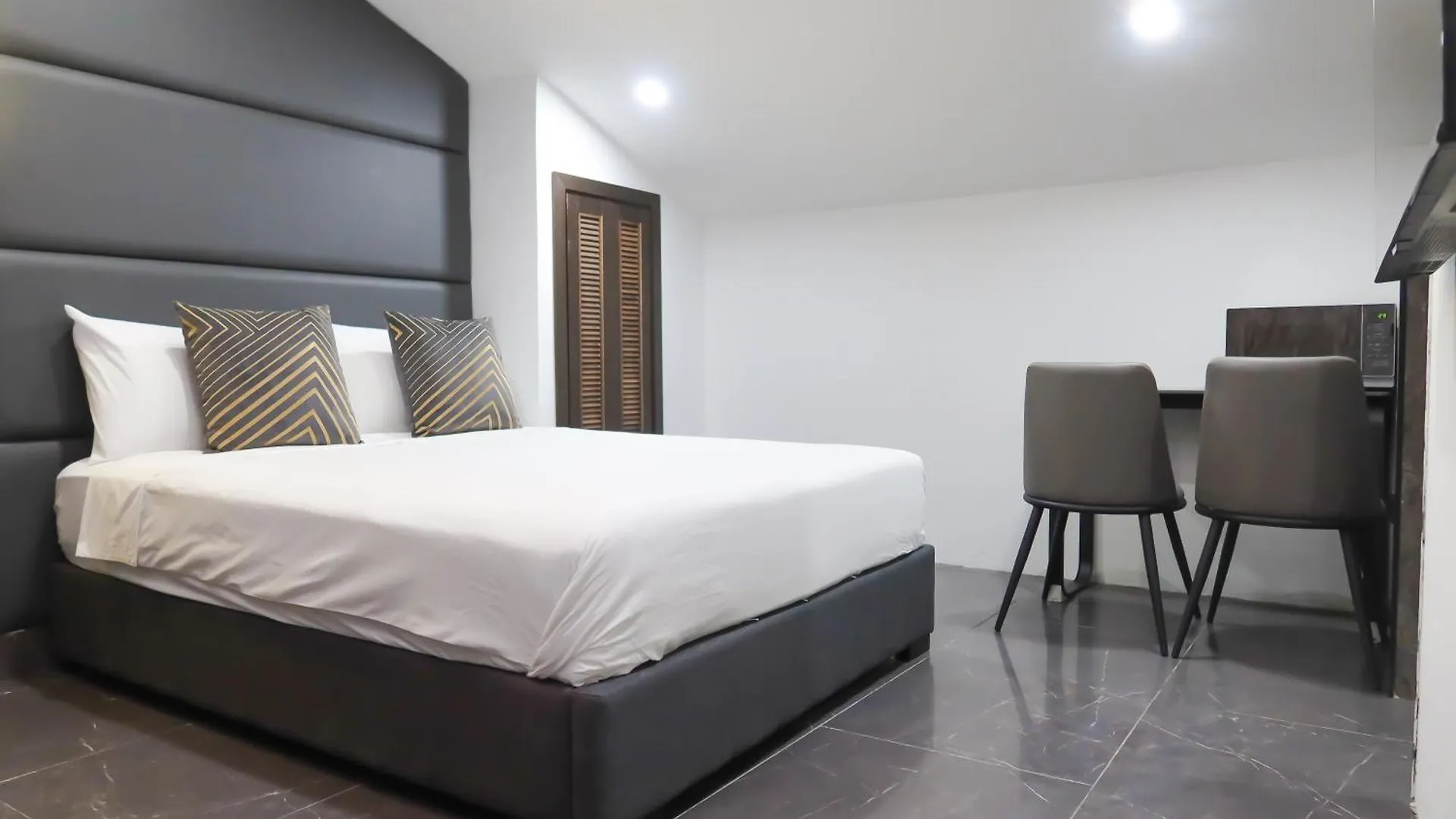 Lägenhet R Residences Singapore