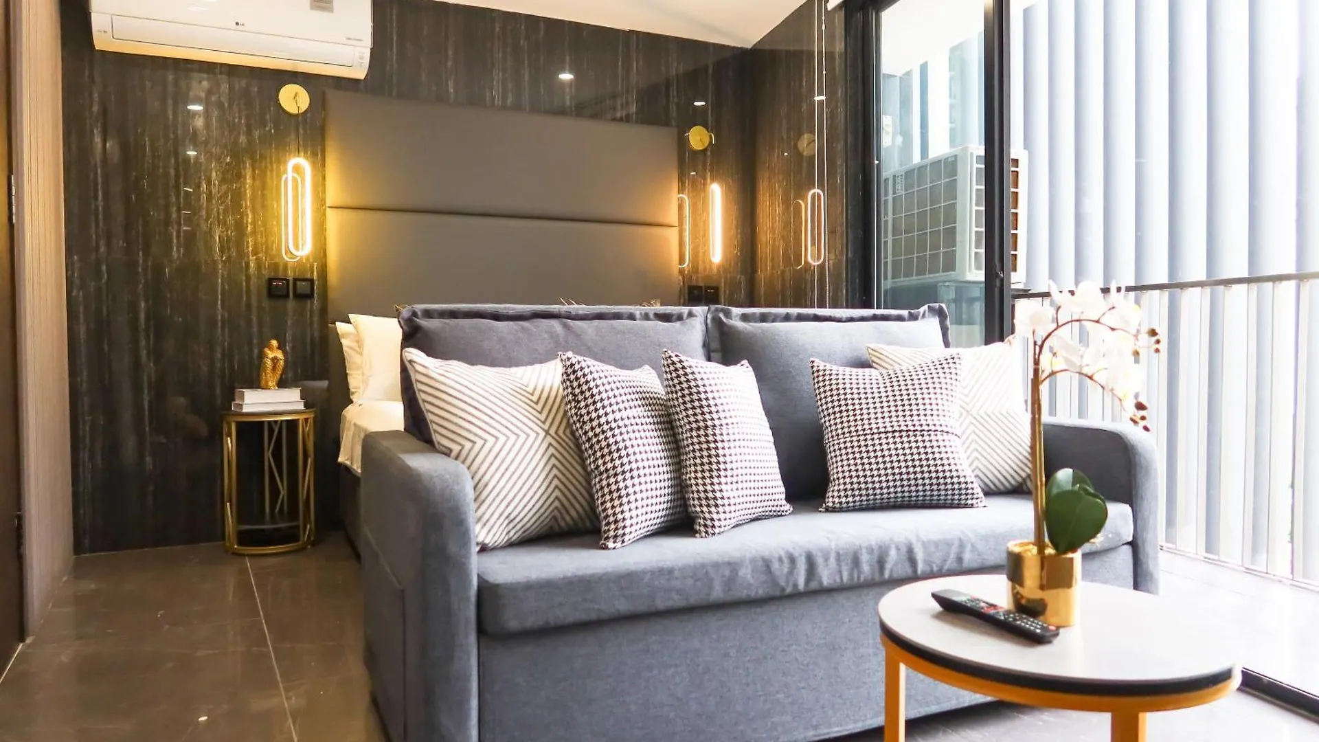 R Residences Szingapúr Apartman