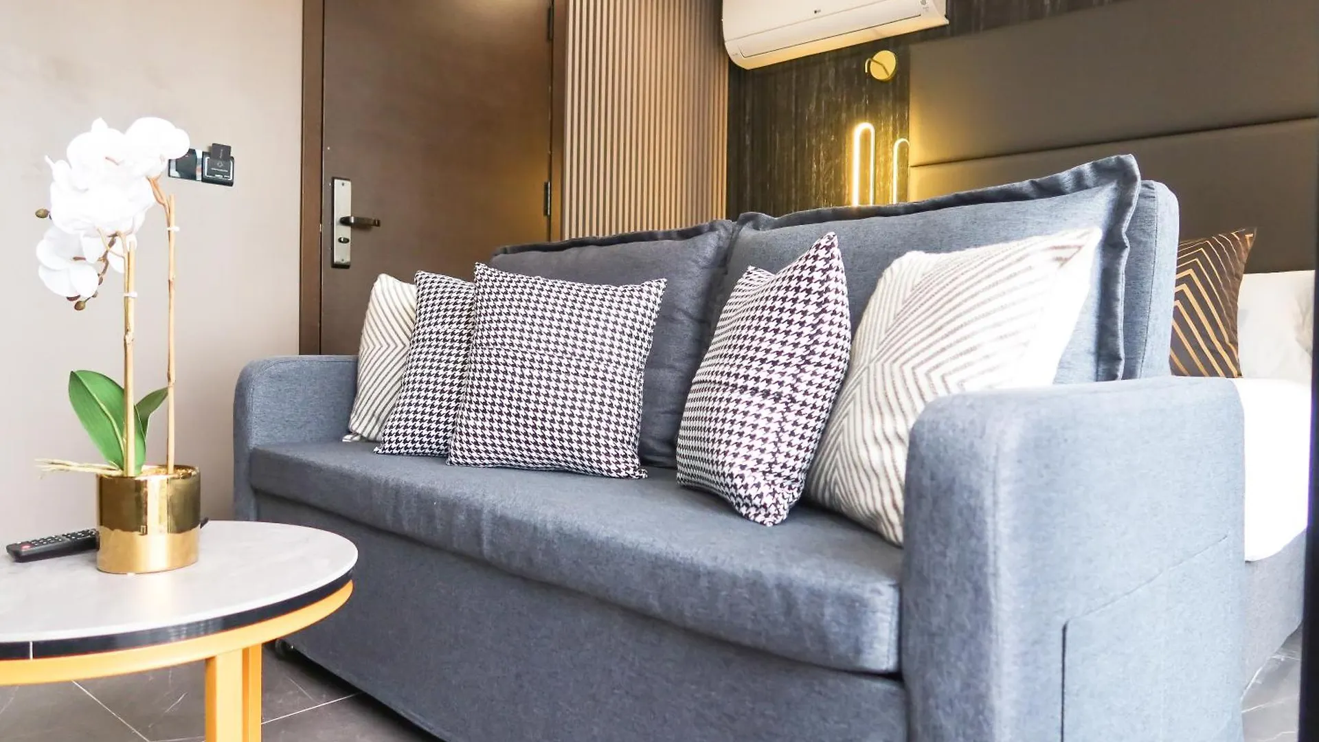 R Residences Szingapúr
