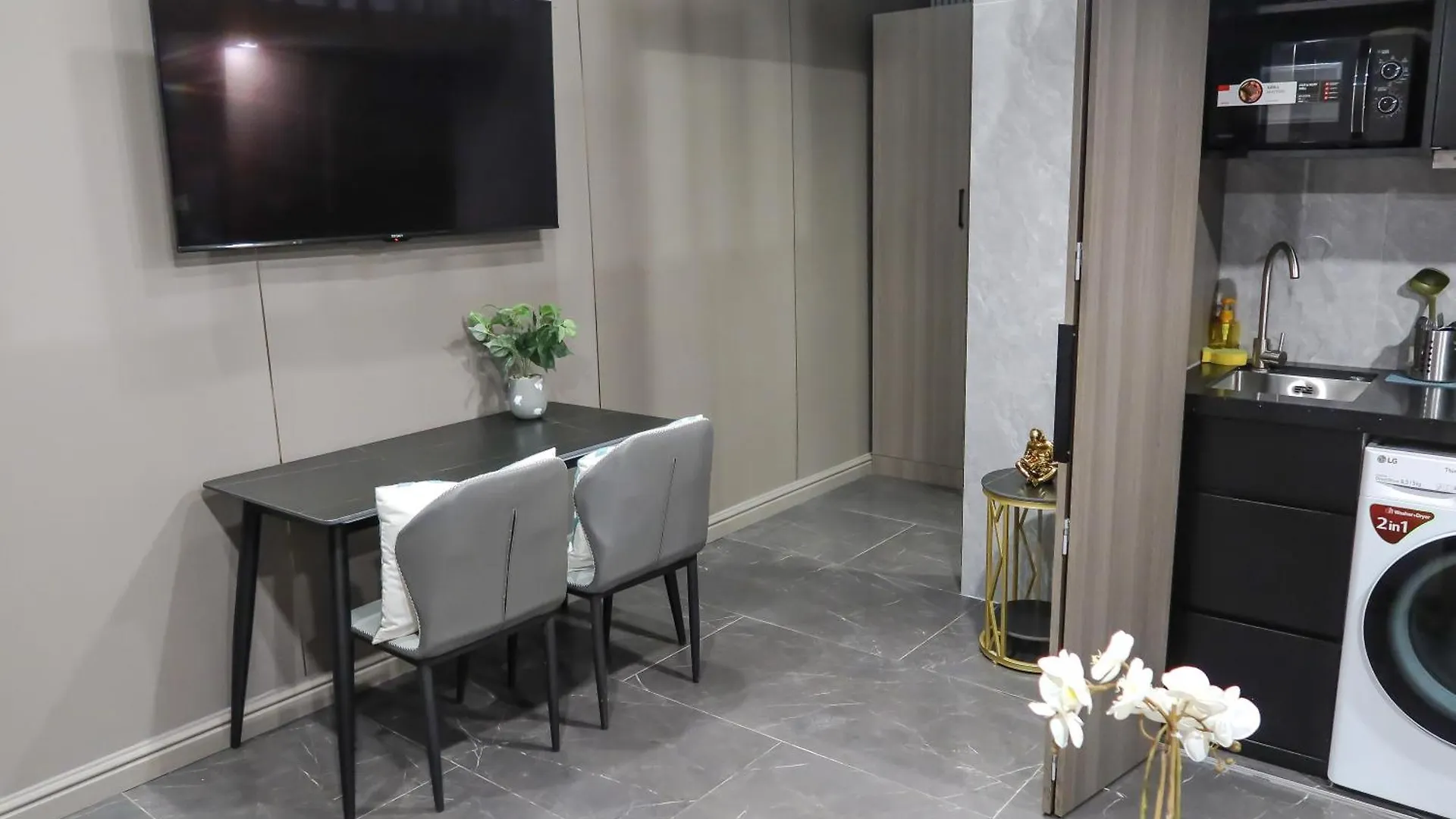 R Residences Szingapúr Apartman